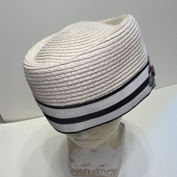 D&Y Straw Newsboy cap in Ivory and Navy Blue - Picture 5 of 11